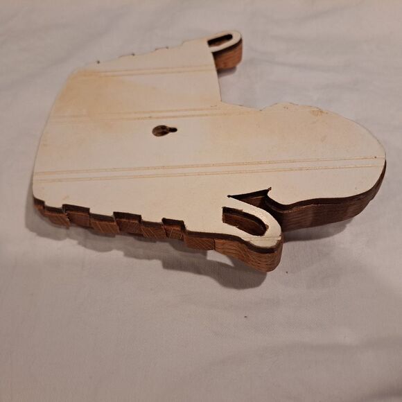 Vintage Puppy in Woven Basket Brown Wall Hanging Intarsia Home Decor Dog Beagle - Picture 6 of 9